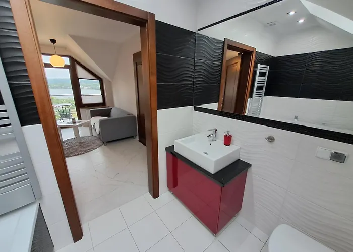 Na Zboczu 3* تشميلنا