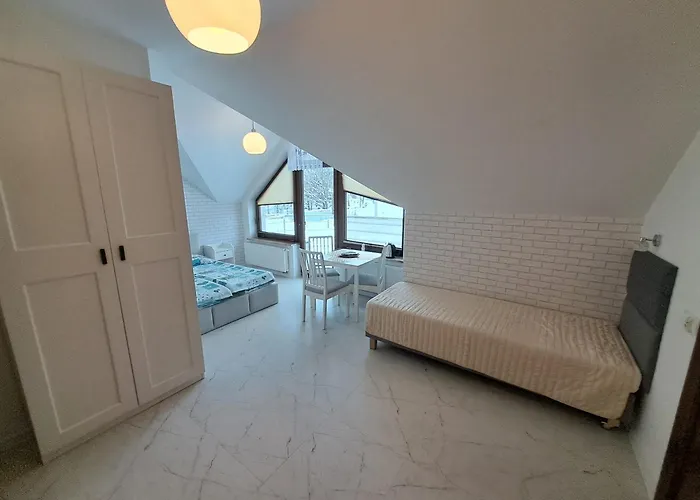 Na Zboczu 3* تشميلنا