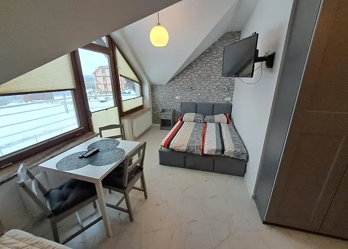 Na Zboczu بيت ضيافة تشميلنا