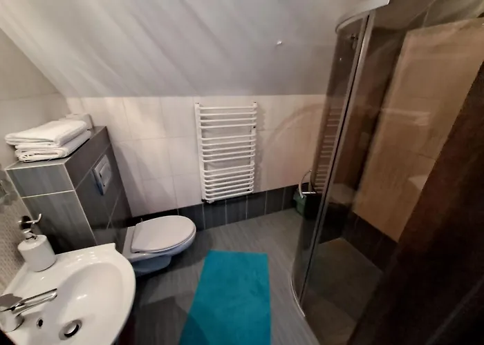 Na Zboczu بيت ضيافة تشميلنا